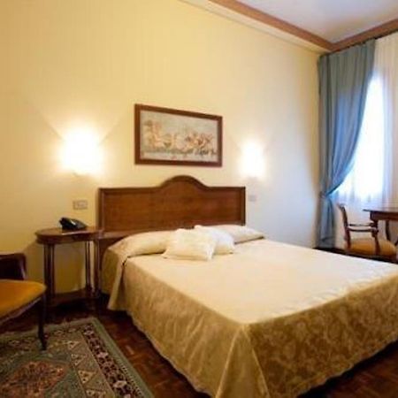 Hotel Florida Venetië Buitenkant foto