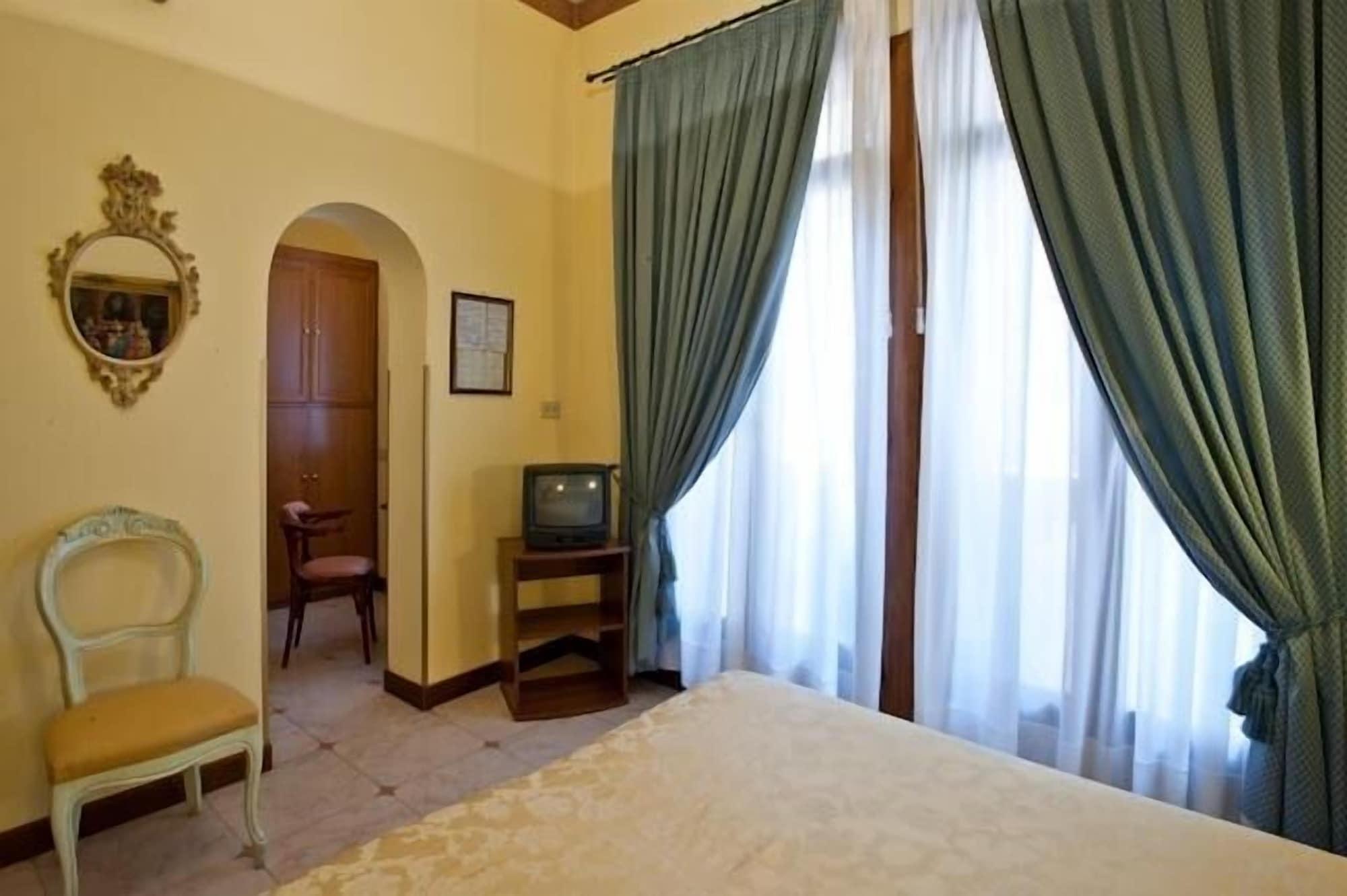 Hotel Florida Venetië Buitenkant foto