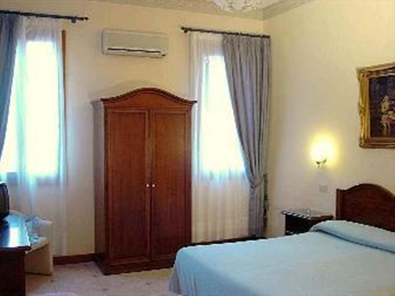 Hotel Florida Venetië Buitenkant foto