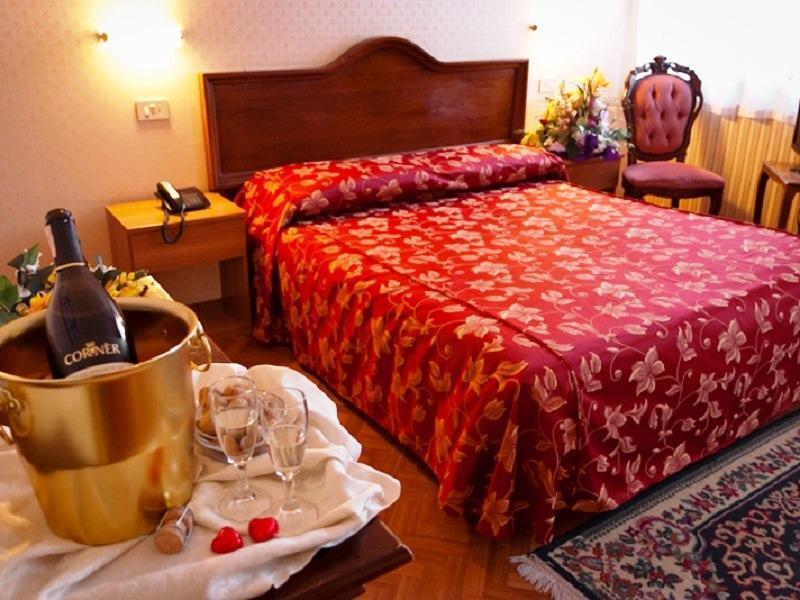 Hotel Florida Venetië Buitenkant foto
